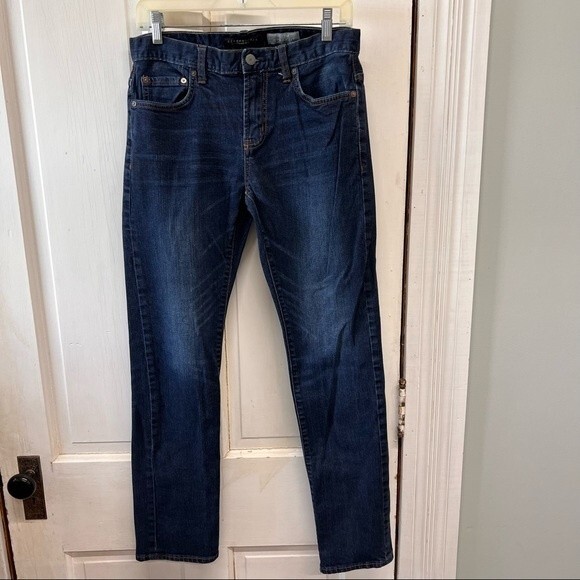 Aeropostale slim straight jeans women's 30 x 32 - Picture 1 of 6